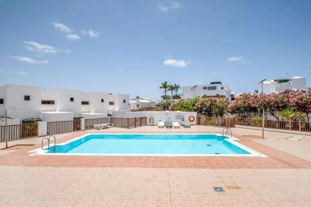 Appartamento Modern Duplex in Puerto del Carmen Tías Esterno foto