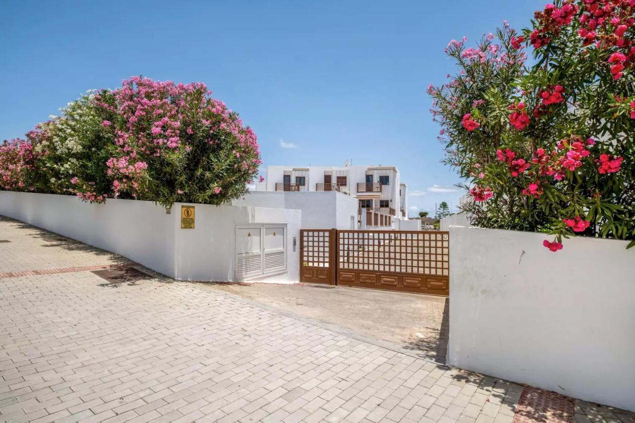 Appartamento Modern Duplex in Puerto del Carmen Tías Esterno foto